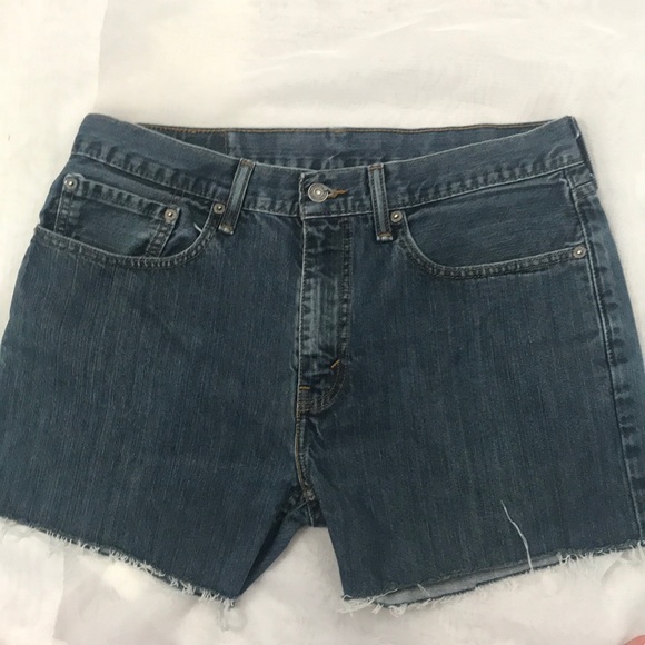 Levi’s  502 distressed edge cutoffs Size 34 - Picture 3 of 7